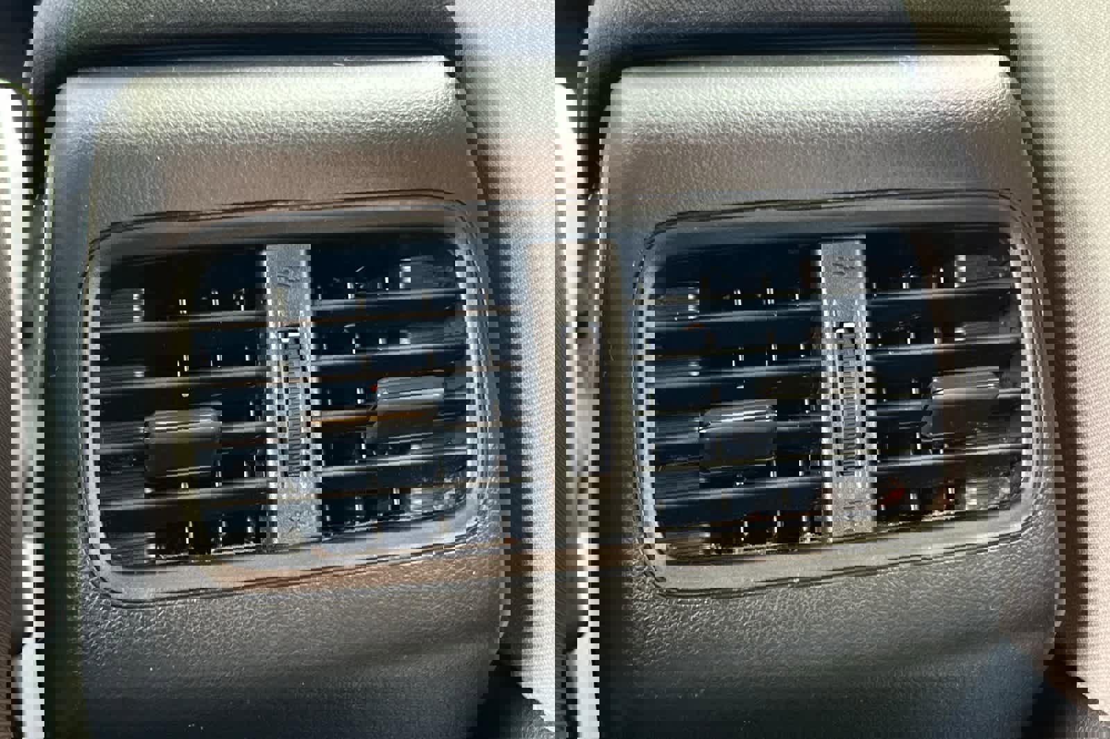 Used 2015 Honda CR-V LX image 14