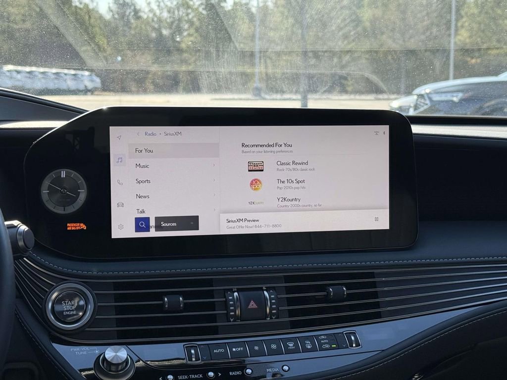 Used 2023 Lexus LS 500 Luxury w/ Luxury Package image 10