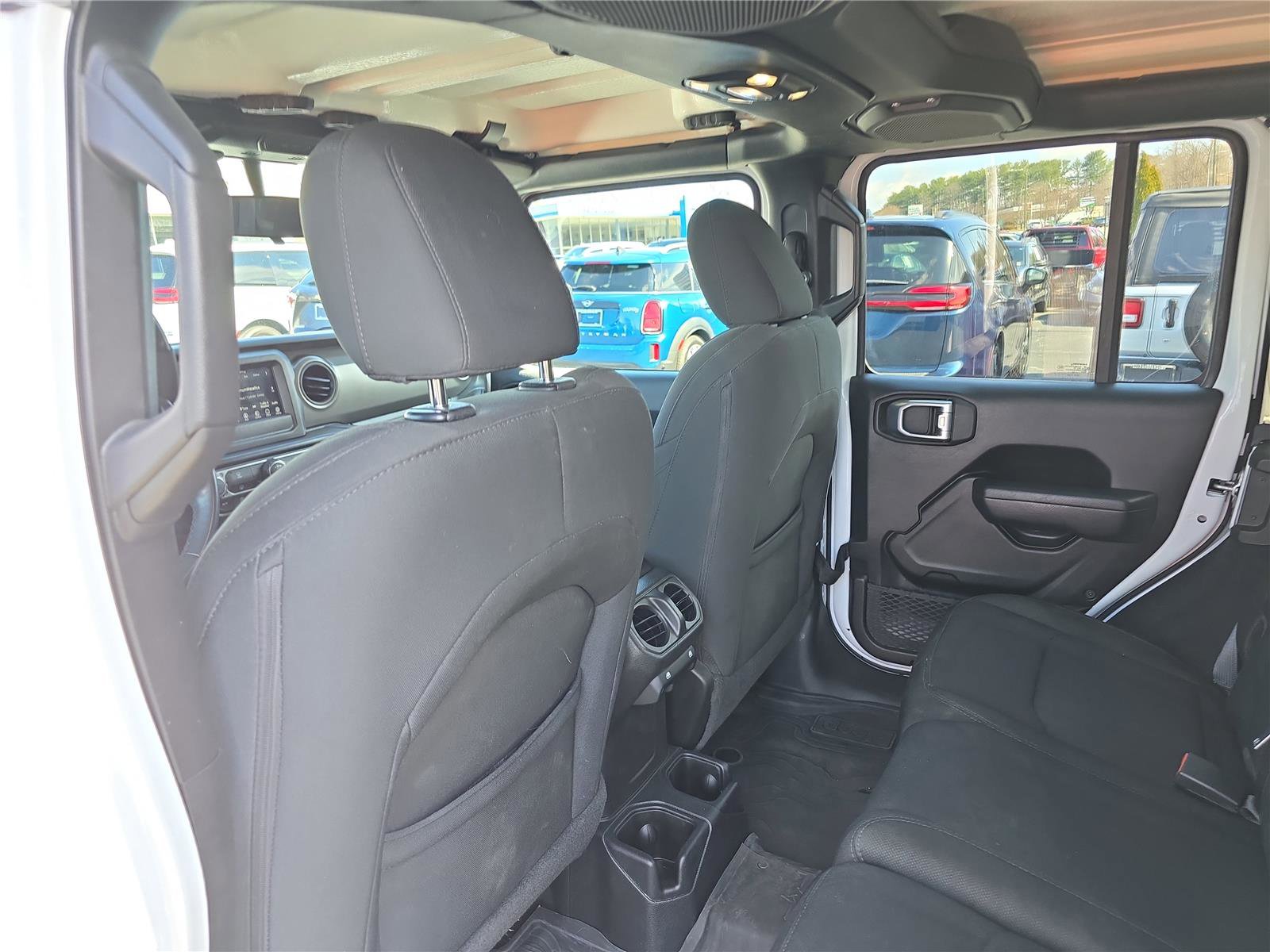 Used 2022 Jeep Wrangler Unlimited Sport image 17