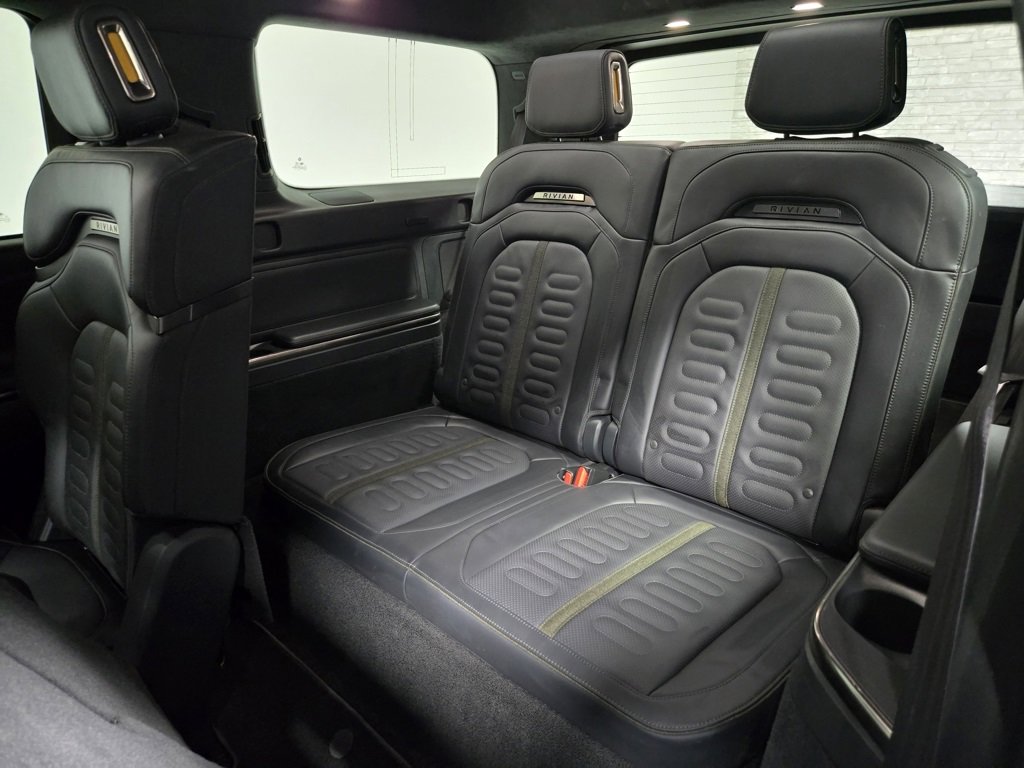 Used 2022 Rivian R1S Launch Edition image 36