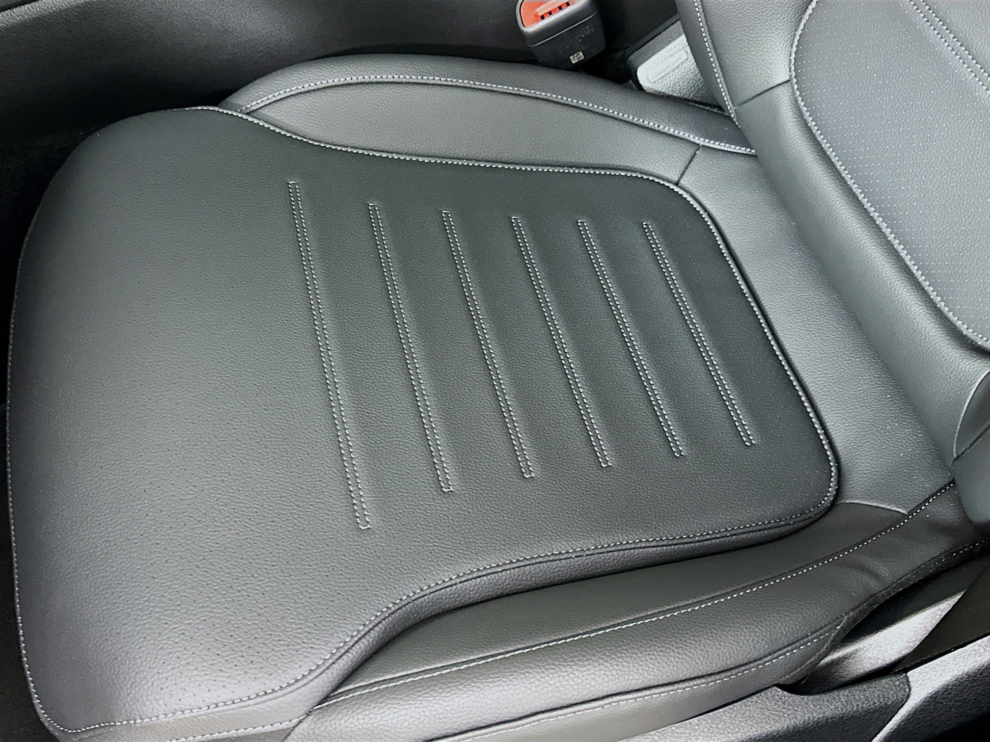 Certified 2025 Mercedes-Benz C 300 4MATIC Sedan image 25