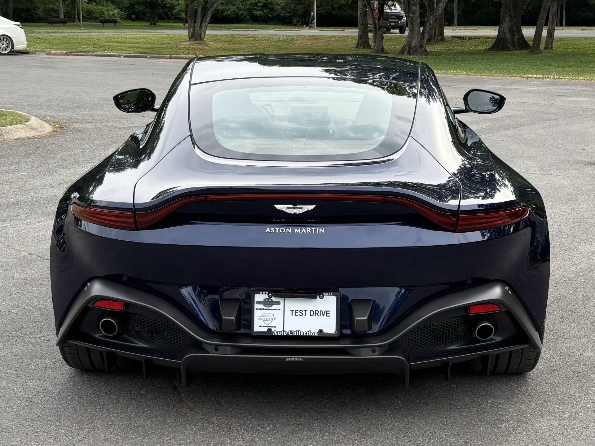 Used 2020 Aston Martin V8 Vantage Coupe RWD image 5