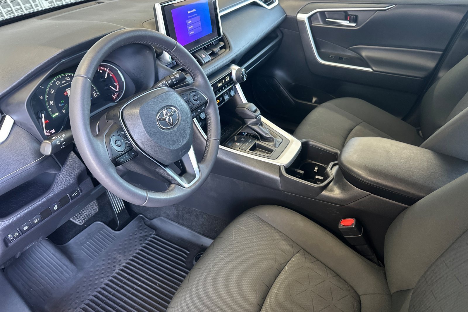 Certified 2024 Toyota RAV4 XLE w/ Convenience Package FWD image 9