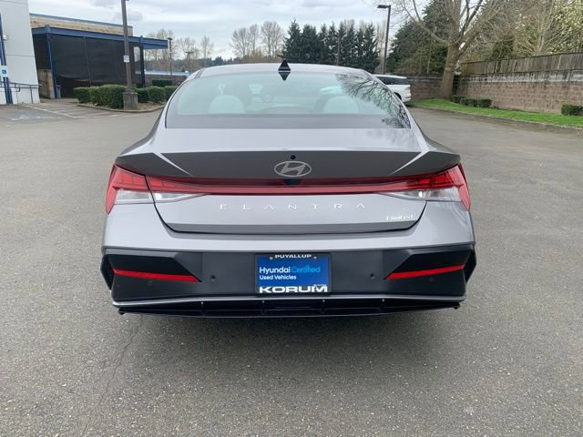 Certified 2024 Hyundai Elantra Limited FWD image 4