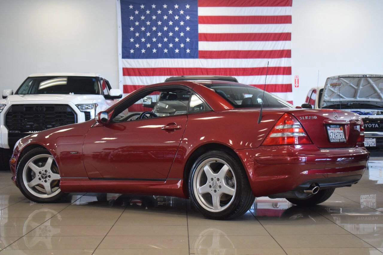 Used 2004 Mercedes-Benz SLK 230 image 28