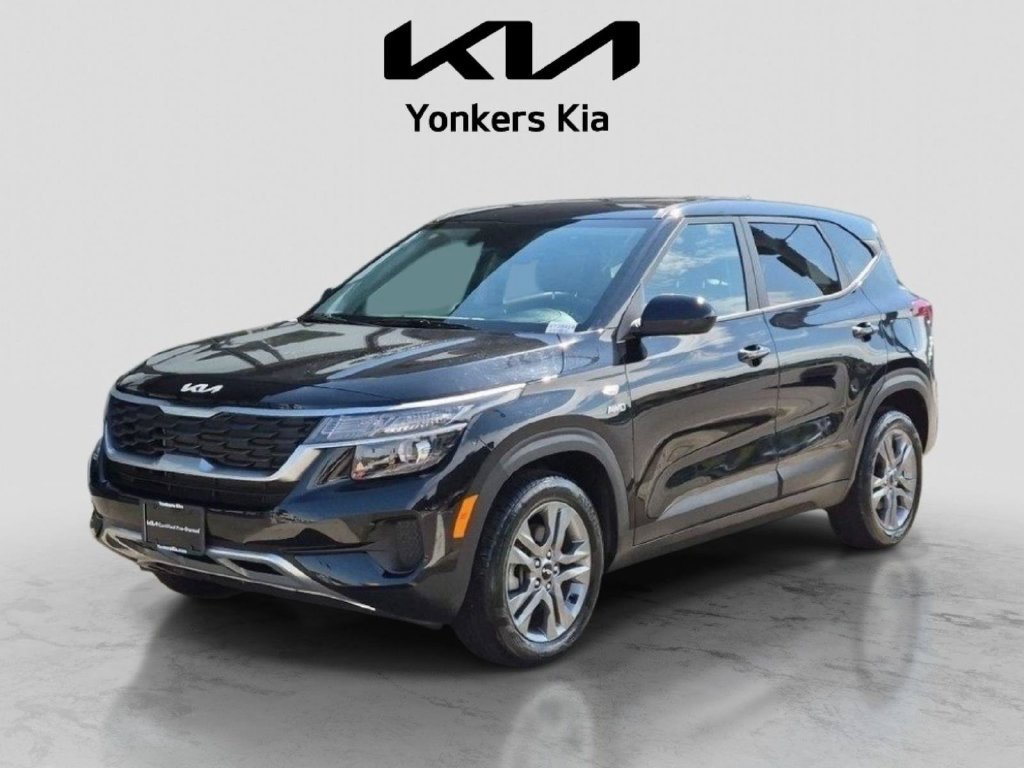 Certified 2023 Kia Seltos LX AWD/4WD image 1