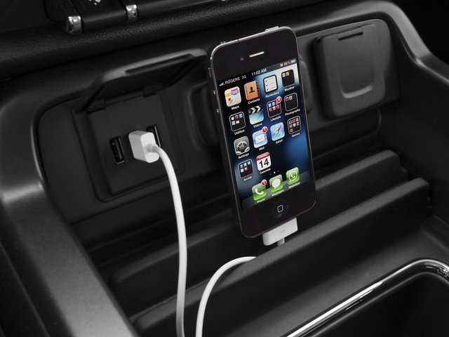 Used 2015 GMC Sierra 1500 SLT w/ SLT Crew Cab Value Package image 18