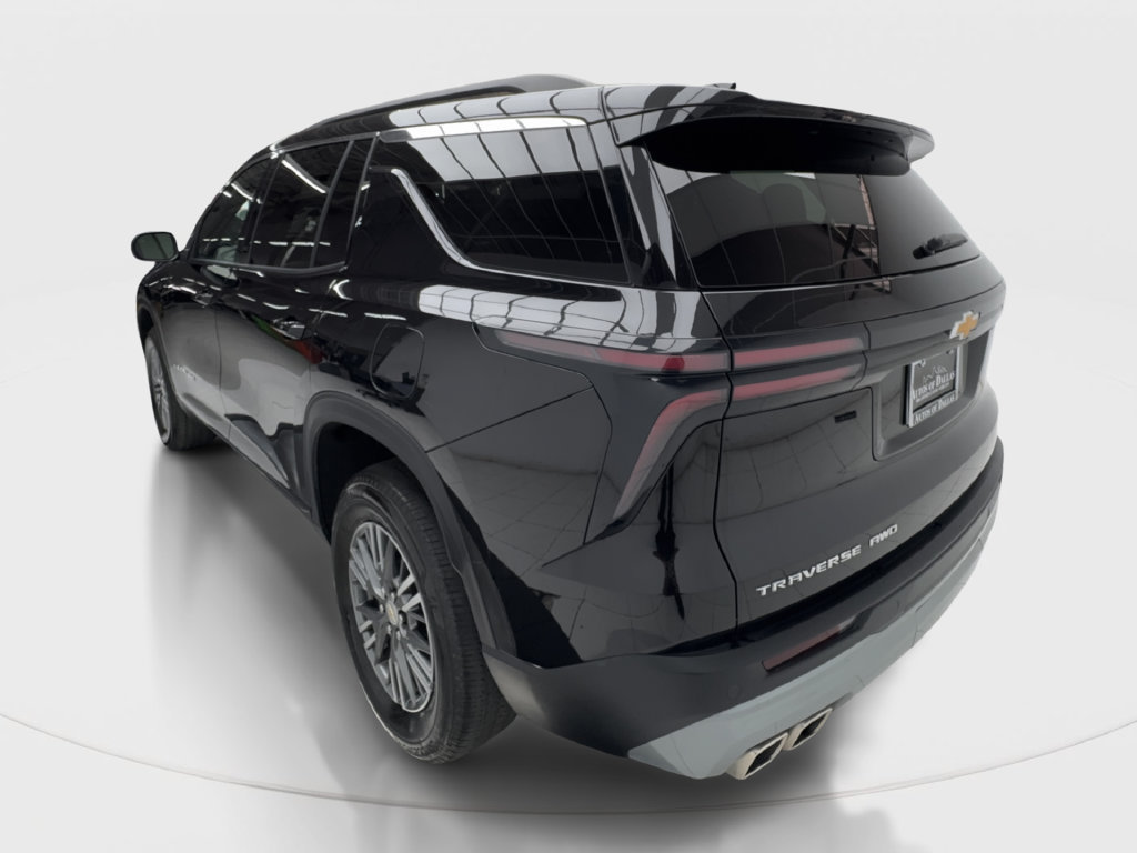 Used 2025 Chevrolet Traverse LT AWD/4WD image 11