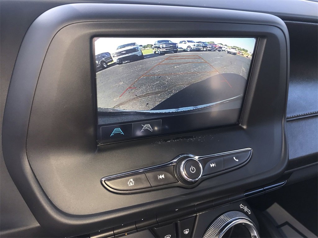 Used 2018 Chevrolet Camaro LT image 17