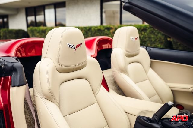Used 2013 Chevrolet Corvette 427 w/ 1SB Preferred Equipment Group RWD image 26