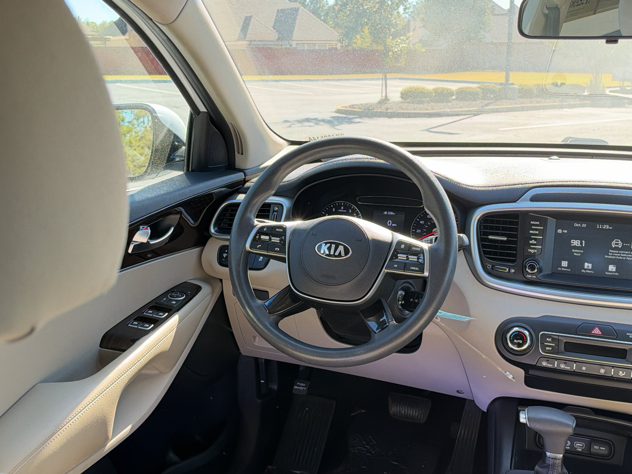 Used 2019 Kia Sorento AWD V6 image 19