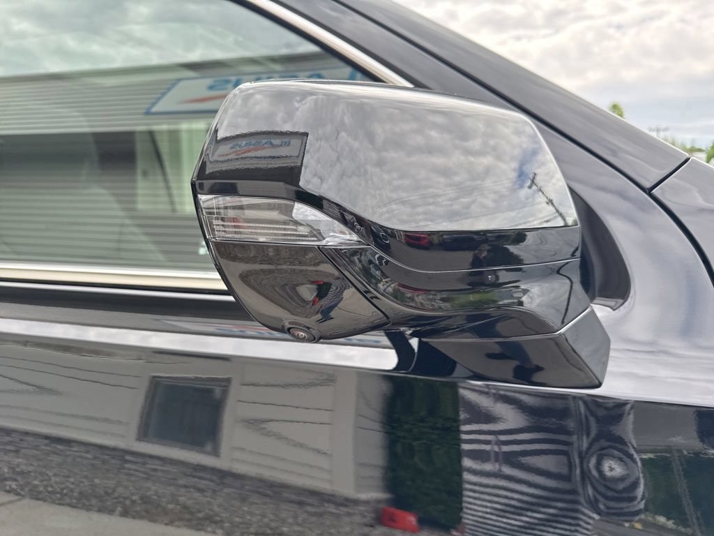 Used 2026 GMC Yukon Denali w/ Sun & Power Step Package AWD/4WD image 80