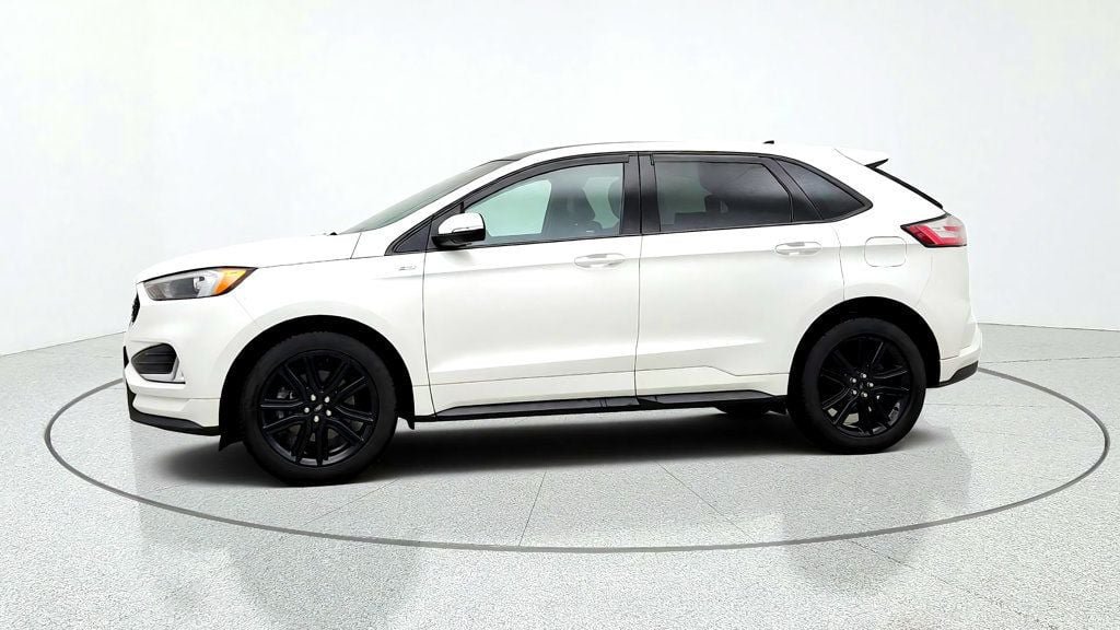 Used 2020 Ford Edge ST-Line w/ Cold Weather Package AWD/4WD image 8