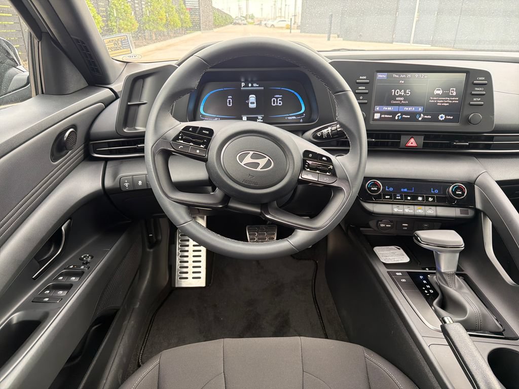New 2026 Hyundai Elantra Sport FWD image 15