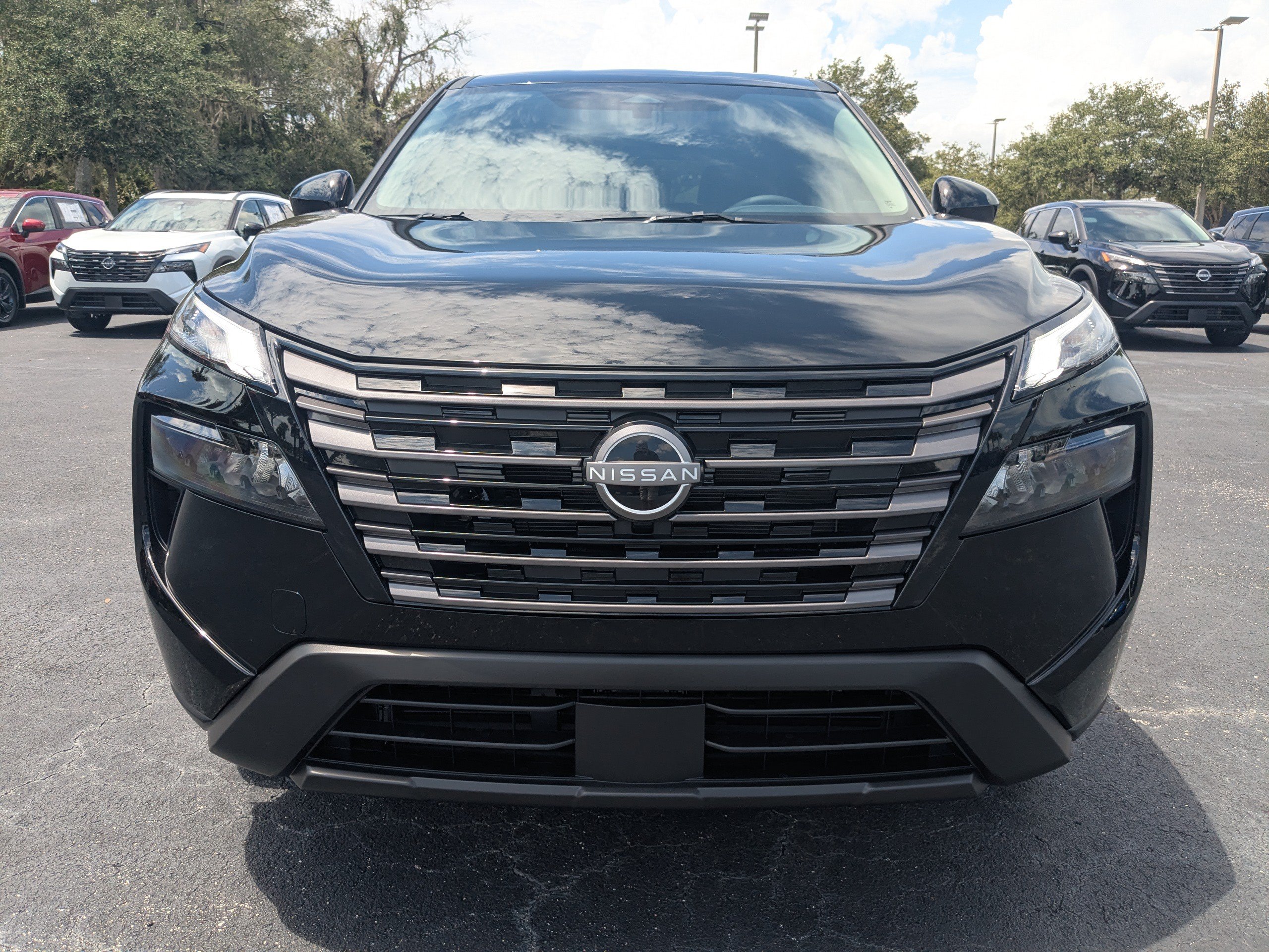 New 2026 Nissan Rogue SV FWD image 9