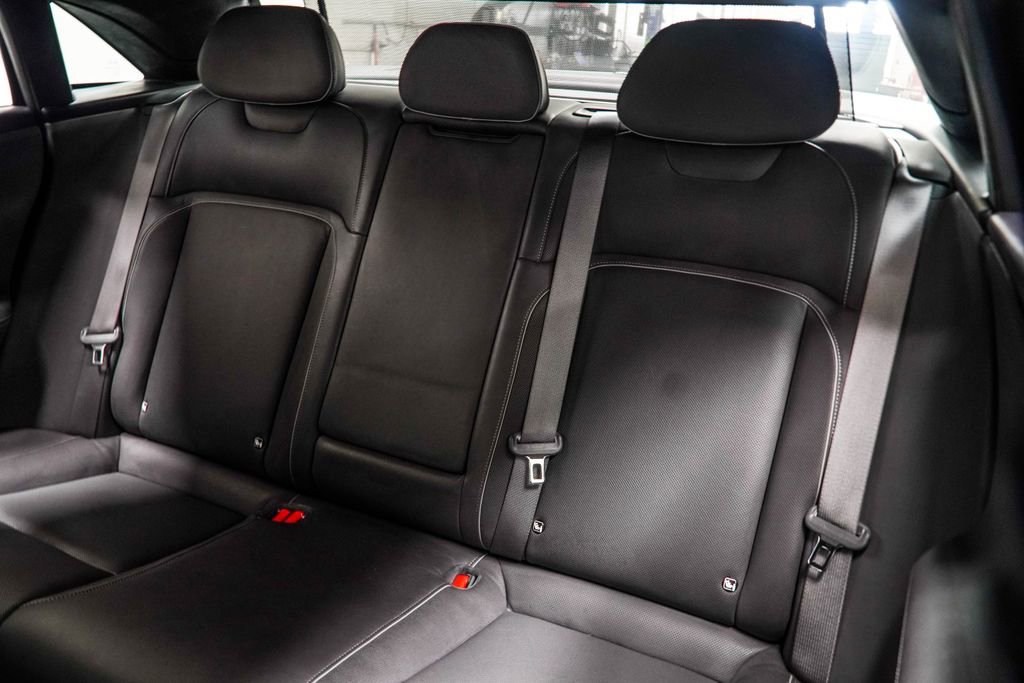 Used 2024 Lucid Air Touring image 38