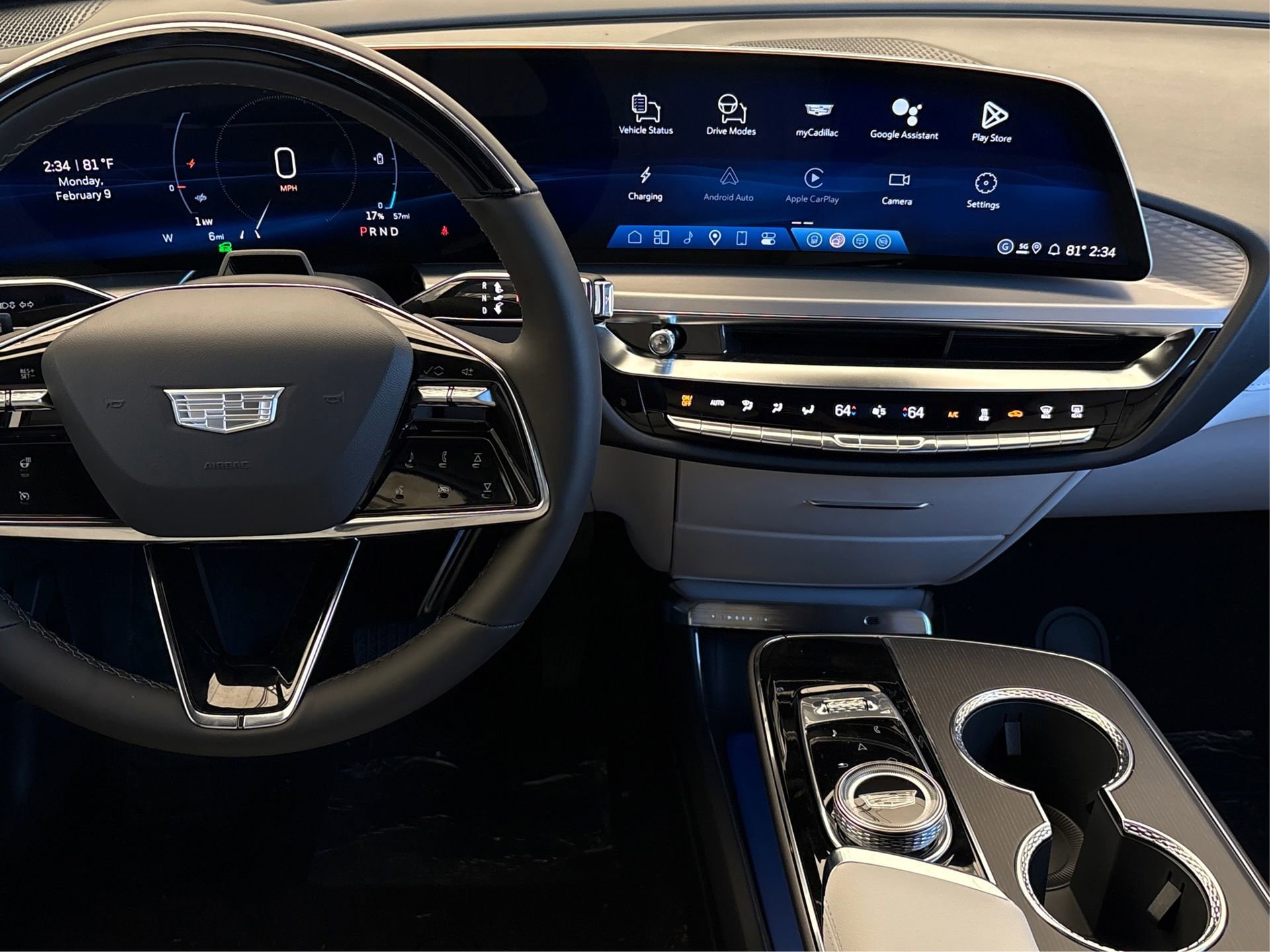 New 2026 Cadillac Lyriq Luxury image 16