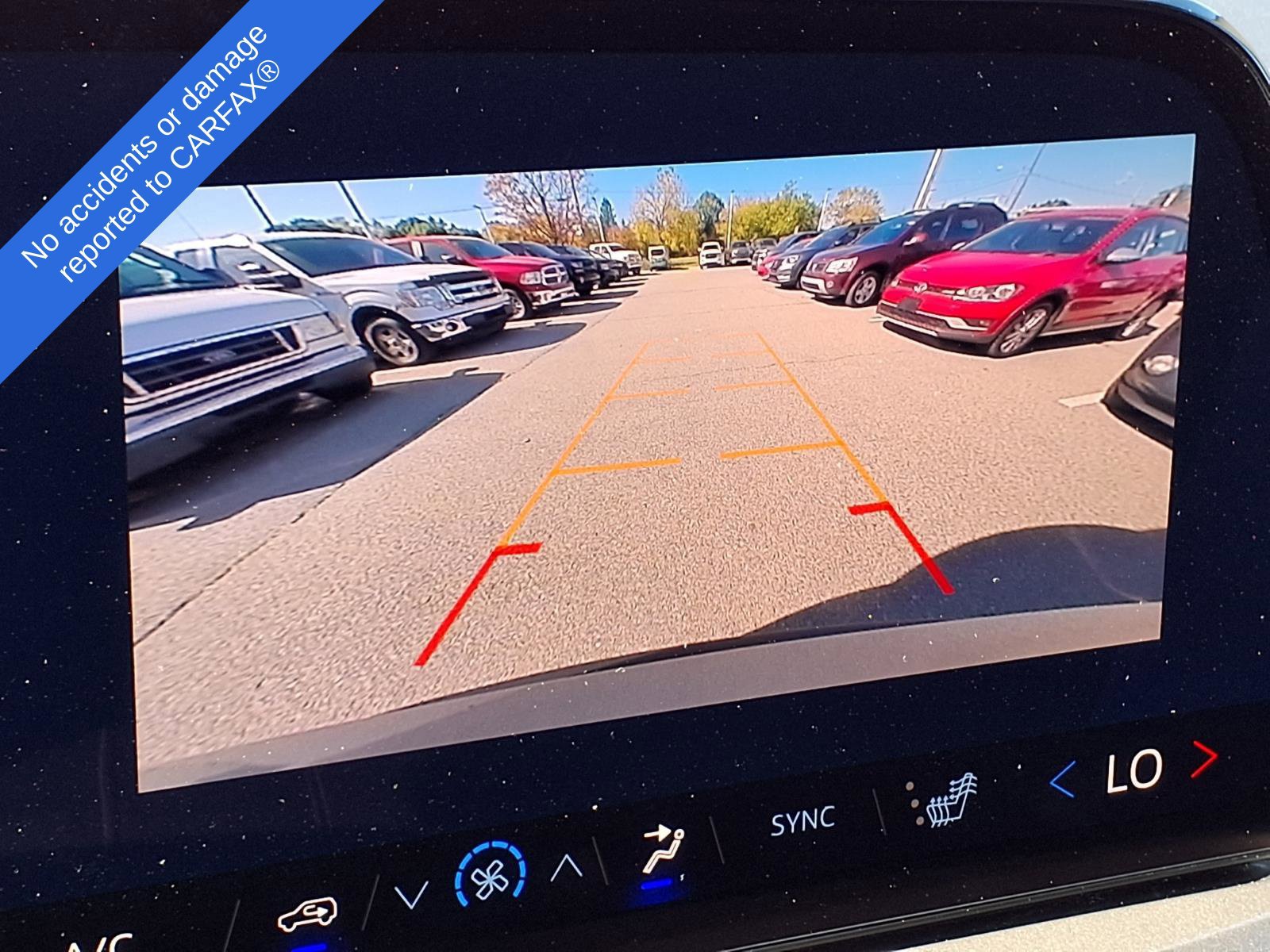 Used 2026 Chevrolet Traverse LT FWD image 24