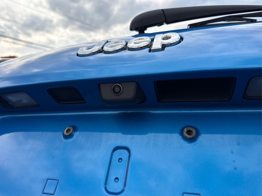 Used 2022 Jeep Cherokee Latitude Lux image 15