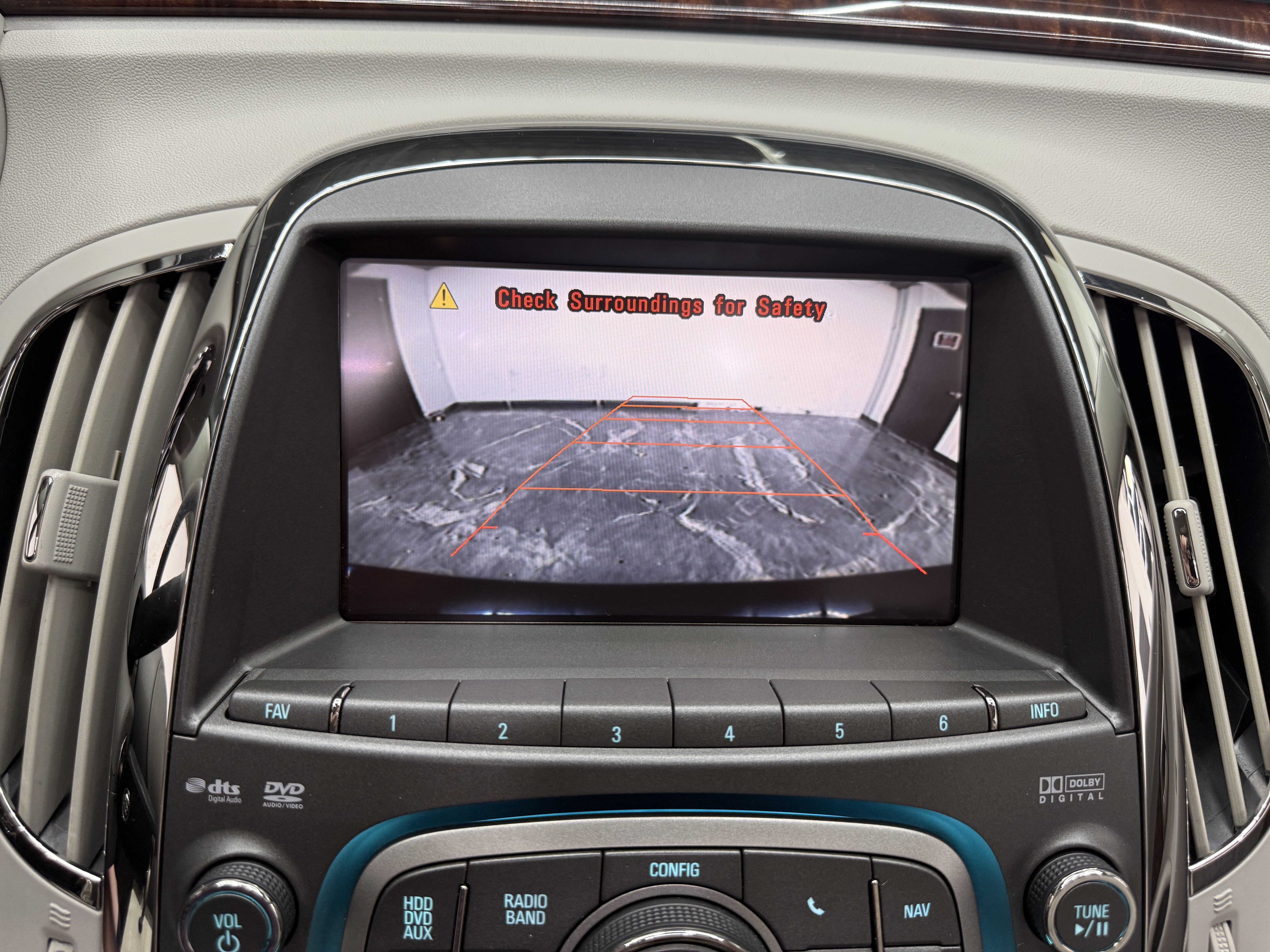Used 2010 Buick LaCrosse CXL FWD image 17