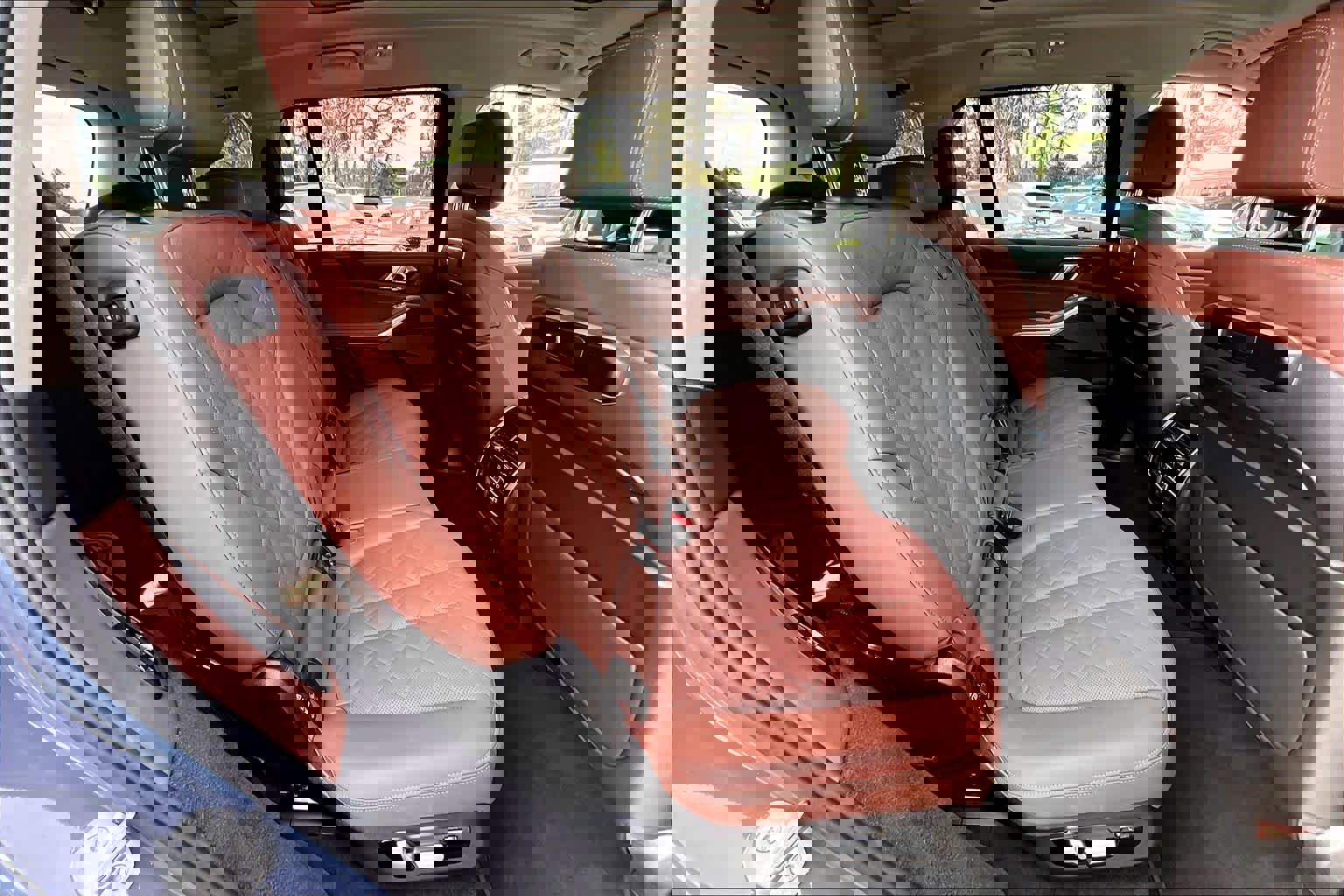 Certified 2024 BMW X7 xDrive40i w/ Premium Package image 20