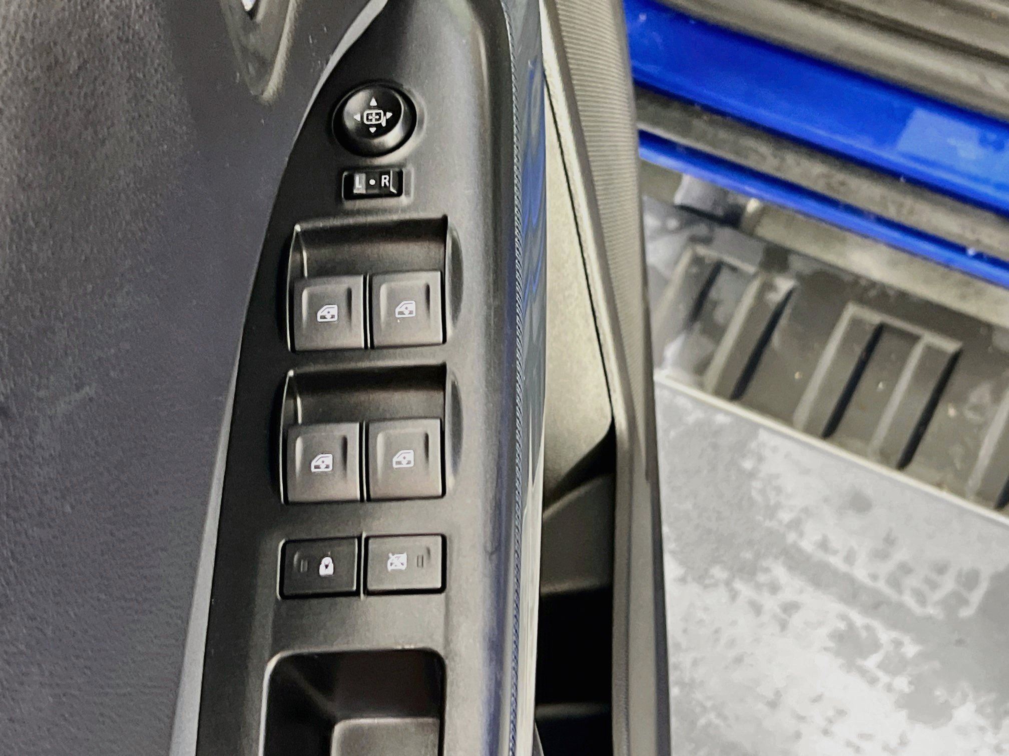 Used 2019 Chevrolet Colorado Z71 AWD/4WD image 17