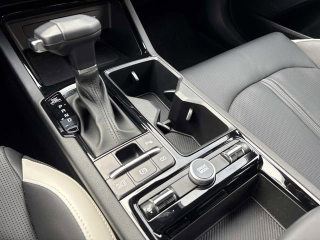 Used 2025 Kia K5 GT-Line image 32