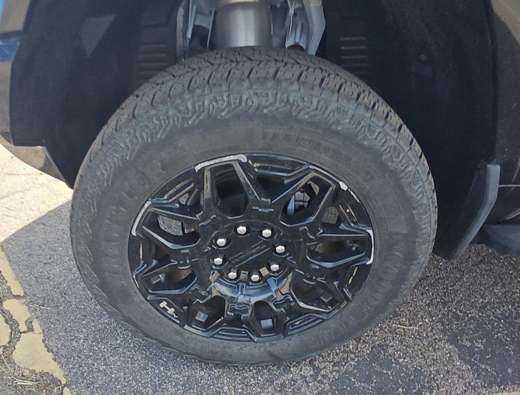 Used 2025 GMC Hummer EV 2X image 2