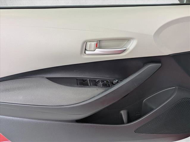 Used 2021 Toyota Corolla LE FWD image 18