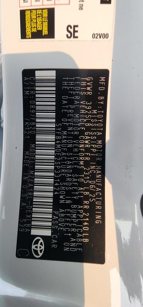Certified 2025 Toyota Corolla LE FWD image 15