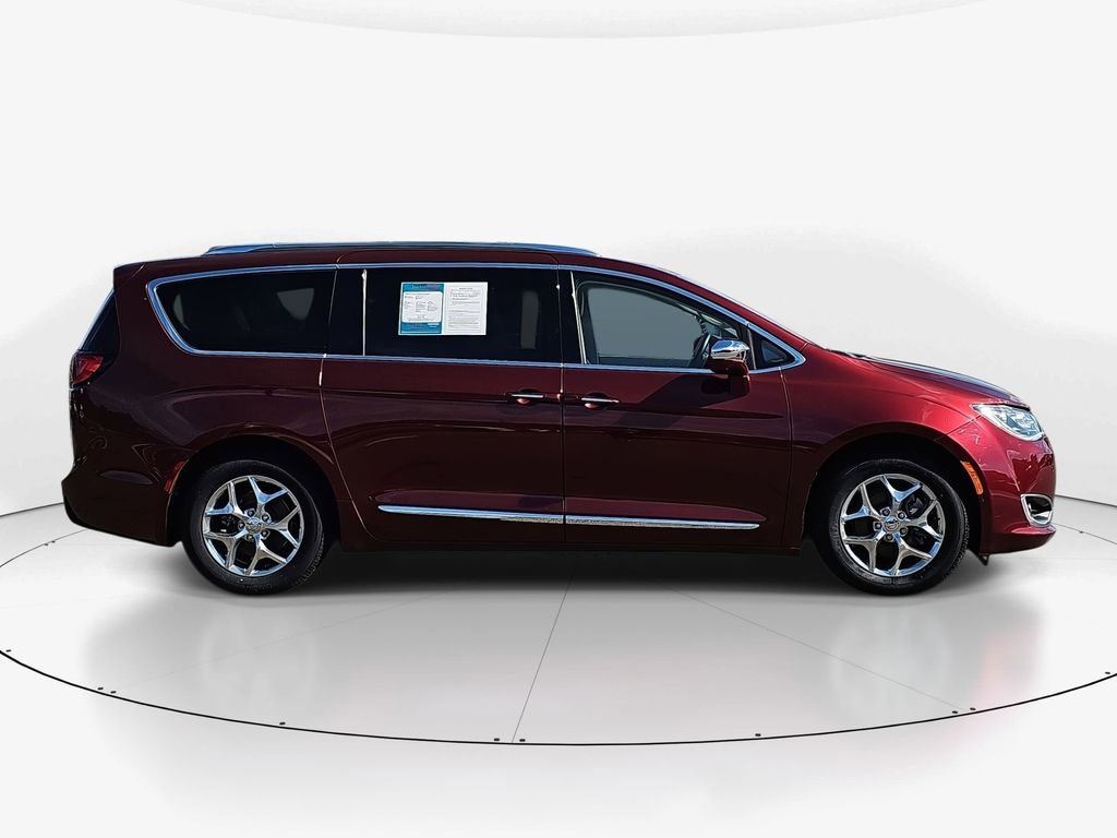 Used 2020 Chrysler Pacifica Limited image 4