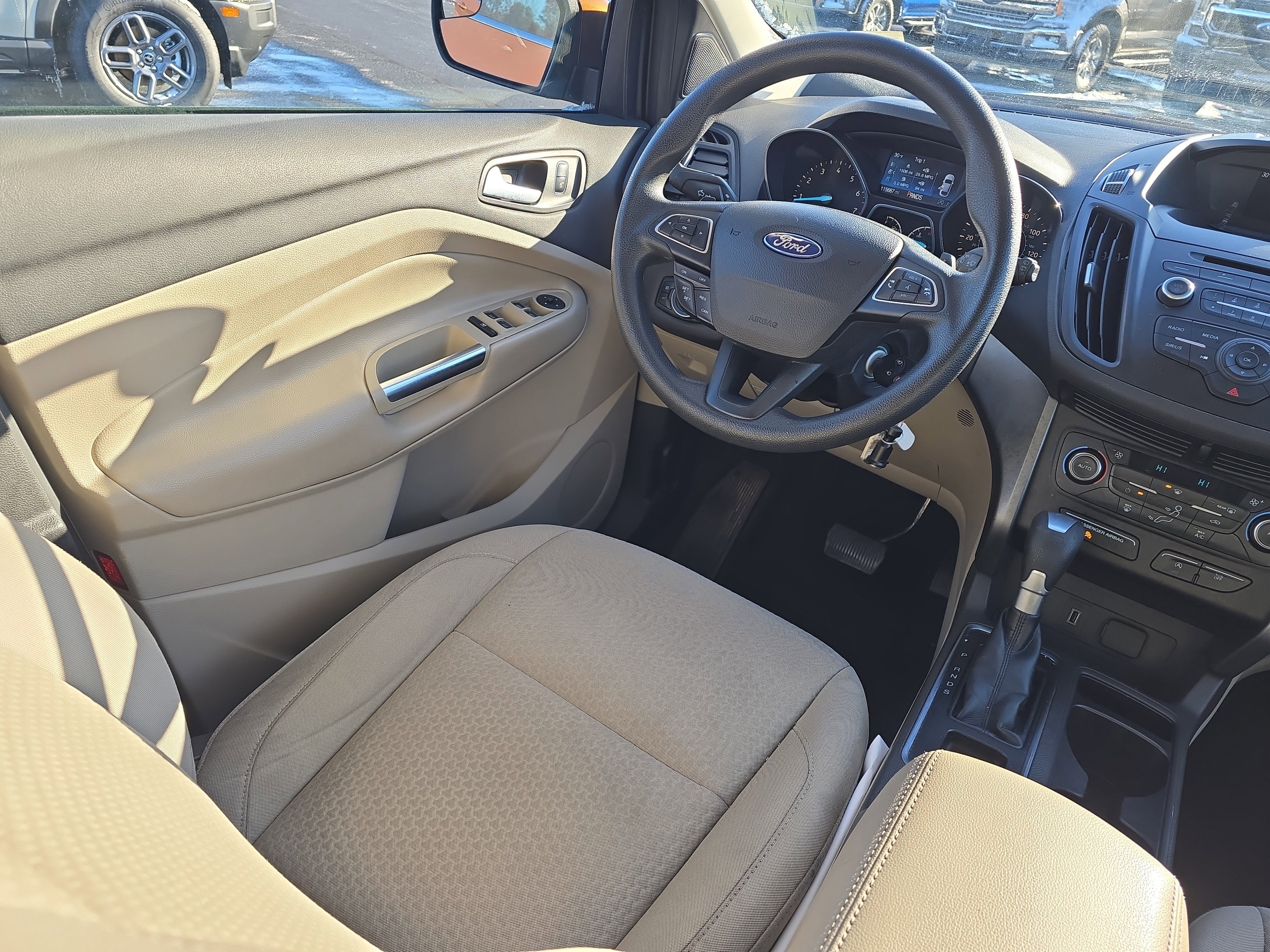 Used 2017 Ford Escape SE image 13