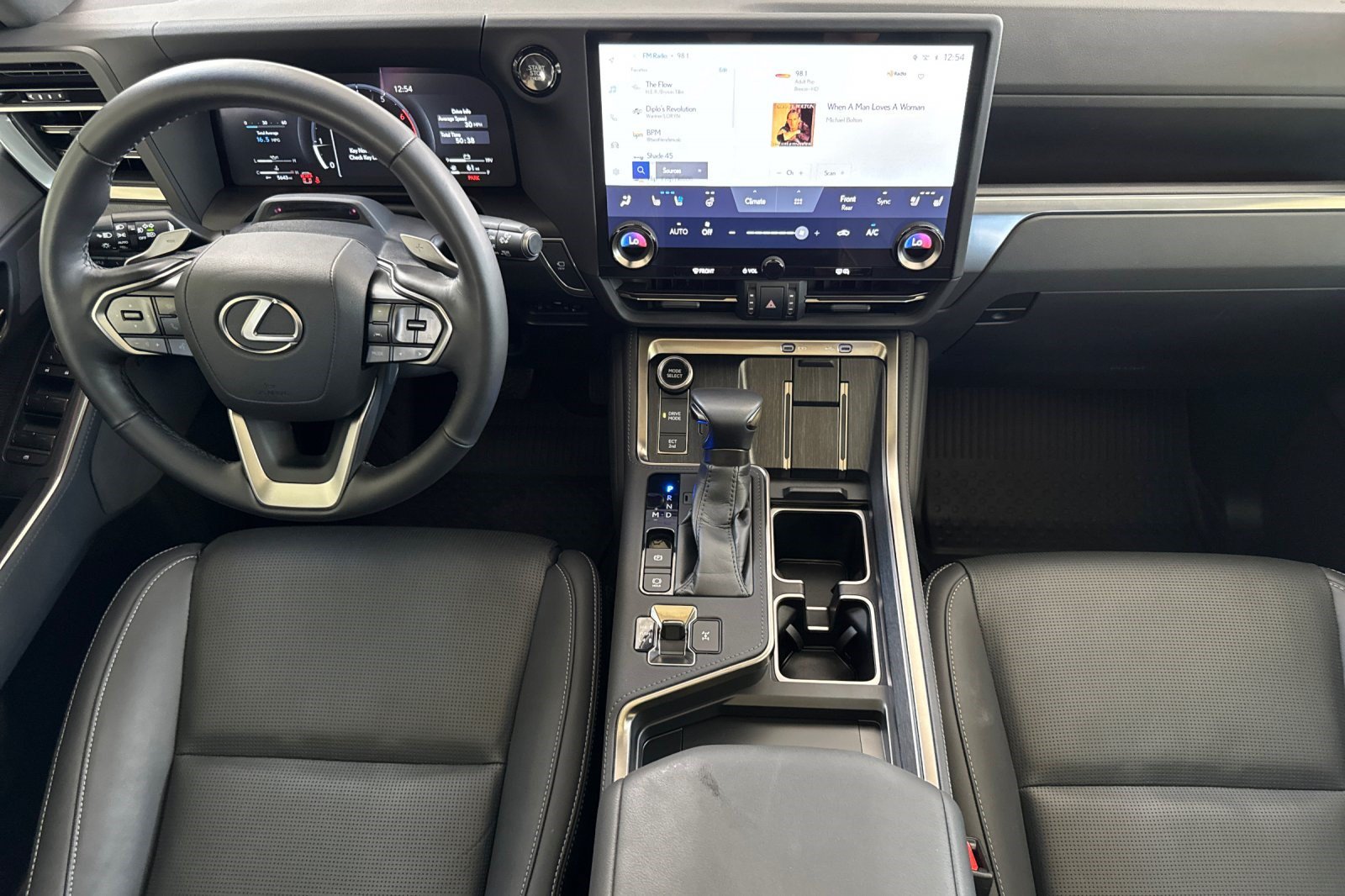 Certified 2024 Lexus GX 550 w/ Accessory Package (Z1) AWD/4WD image 17