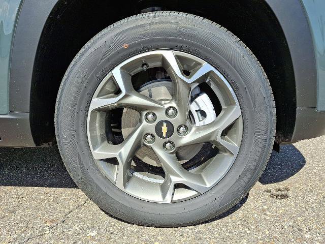 New 2026 Chevrolet Trax LT w/ Driver Confidence Package image 5