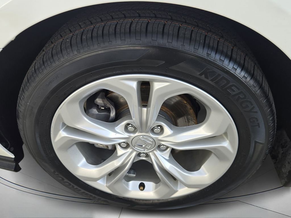 Certified 2023 Honda Accord LX image 9