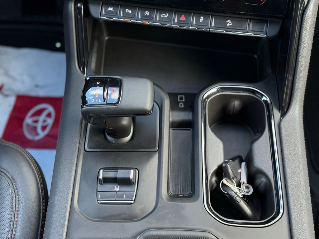 Used 2025 GMC Sierra 1500 AT4 w/ AT4 Premium Package image 27