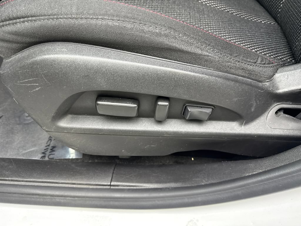 Used 2015 Chevrolet Equinox LT w/ Driver Convenience Package FWD image 30