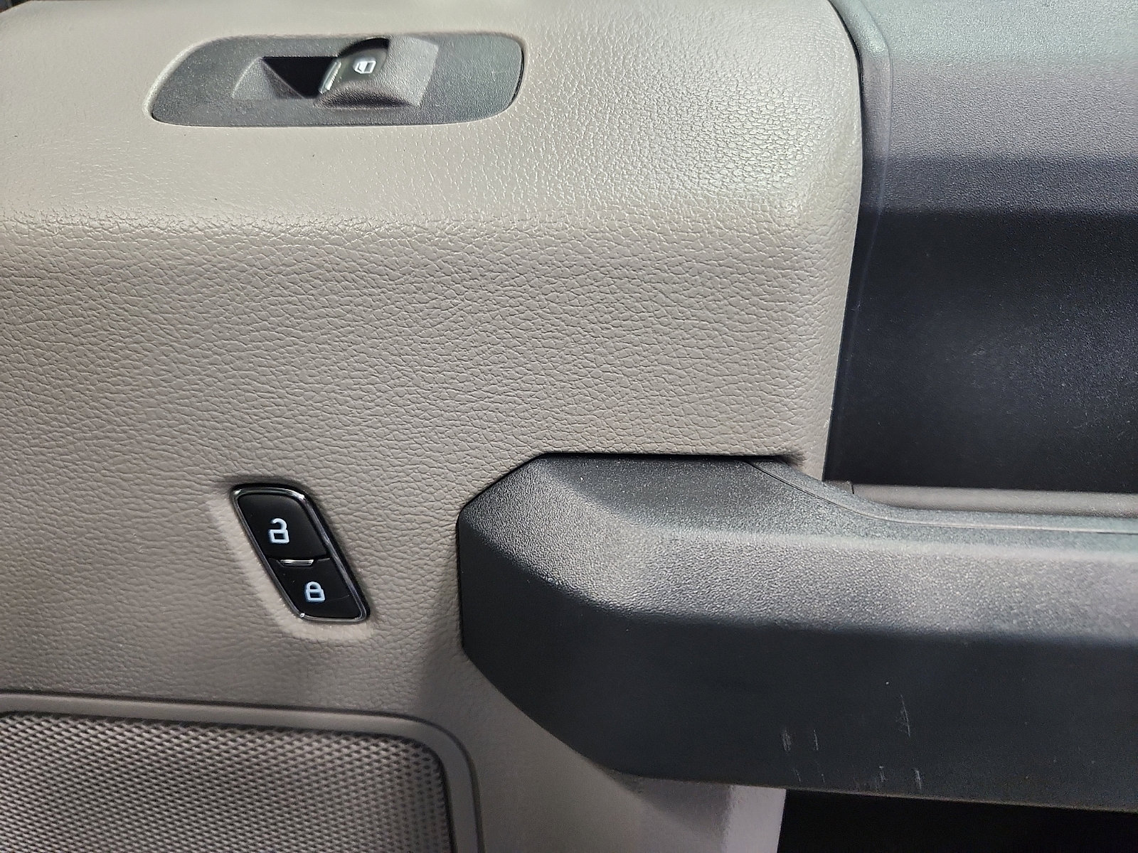 Used 2022 Ford F250 XL w/ STX Appearance Package image 26