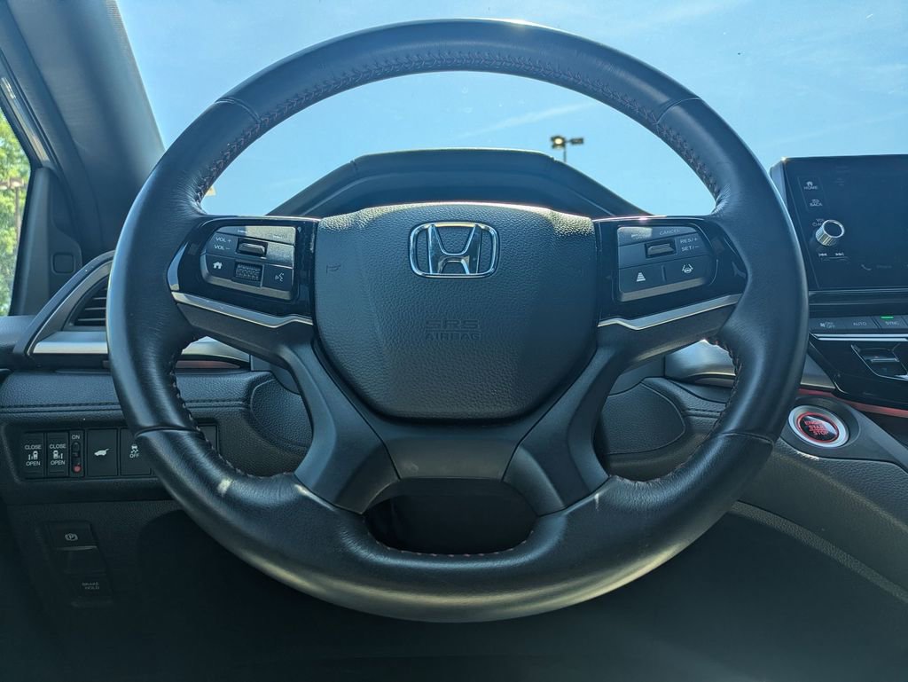 Used 2025 Honda Odyssey Sport-L image 19
