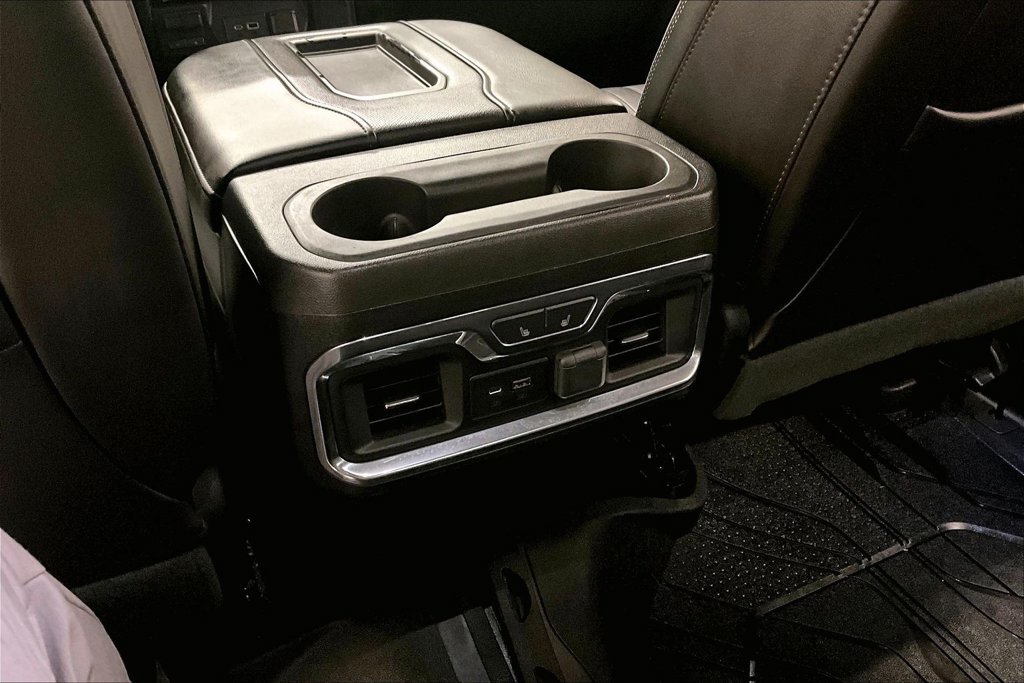 Used 2019 Chevrolet Silverado 1500 High Country AWD/4WD image 11