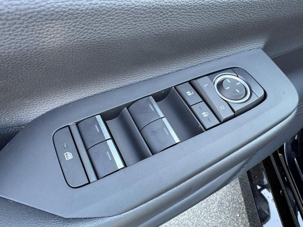 New 2025 Toyota Prius XSE Premium image 13