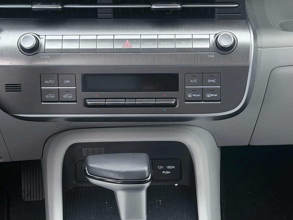 Used 2024 Hyundai Kona SEL FWD image 17