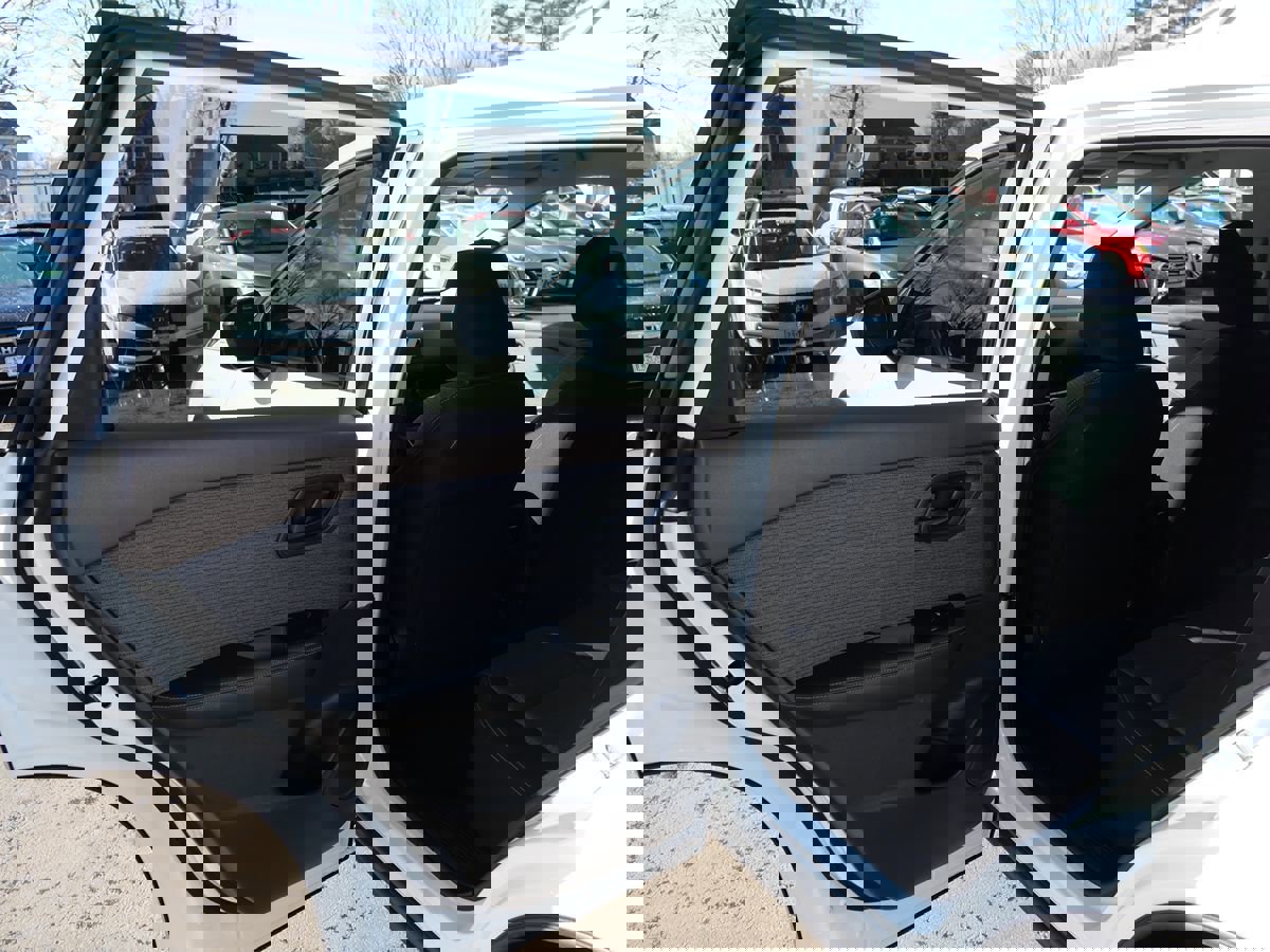 Used 2021 Nissan Rogue S image 25