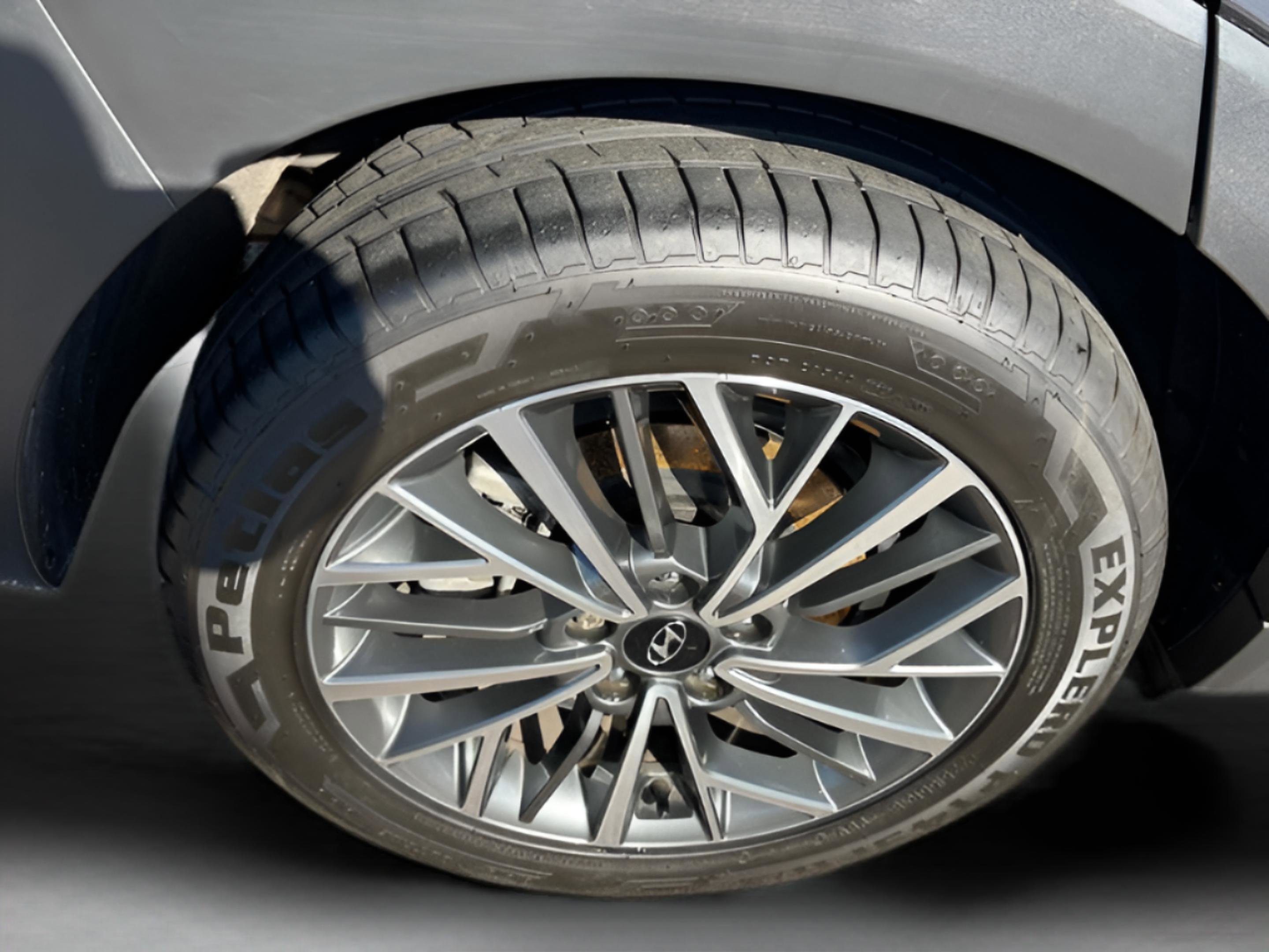 Used 2021 Hyundai Tucson Ultimate w/ Cargo Package image 36