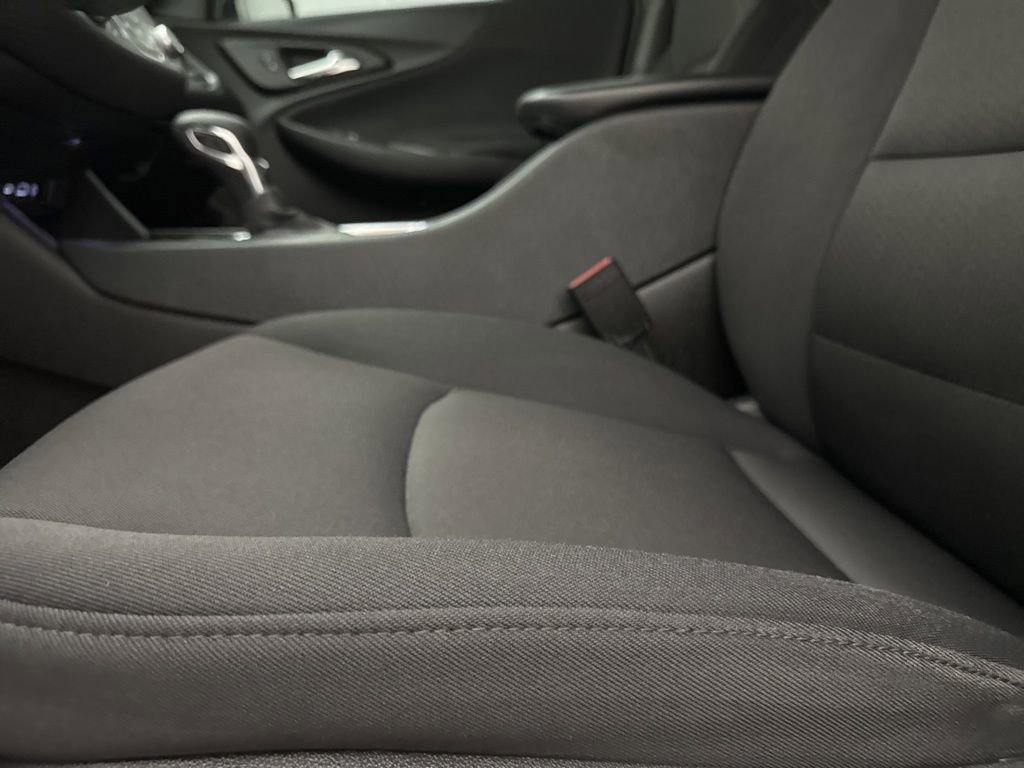 Used 2024 Chevrolet Malibu LT image 18