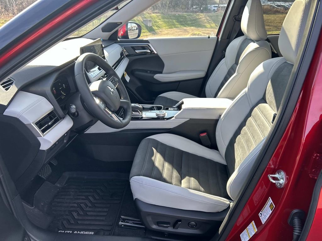 New 2026 Mitsubishi Outlander SE FWD image 21