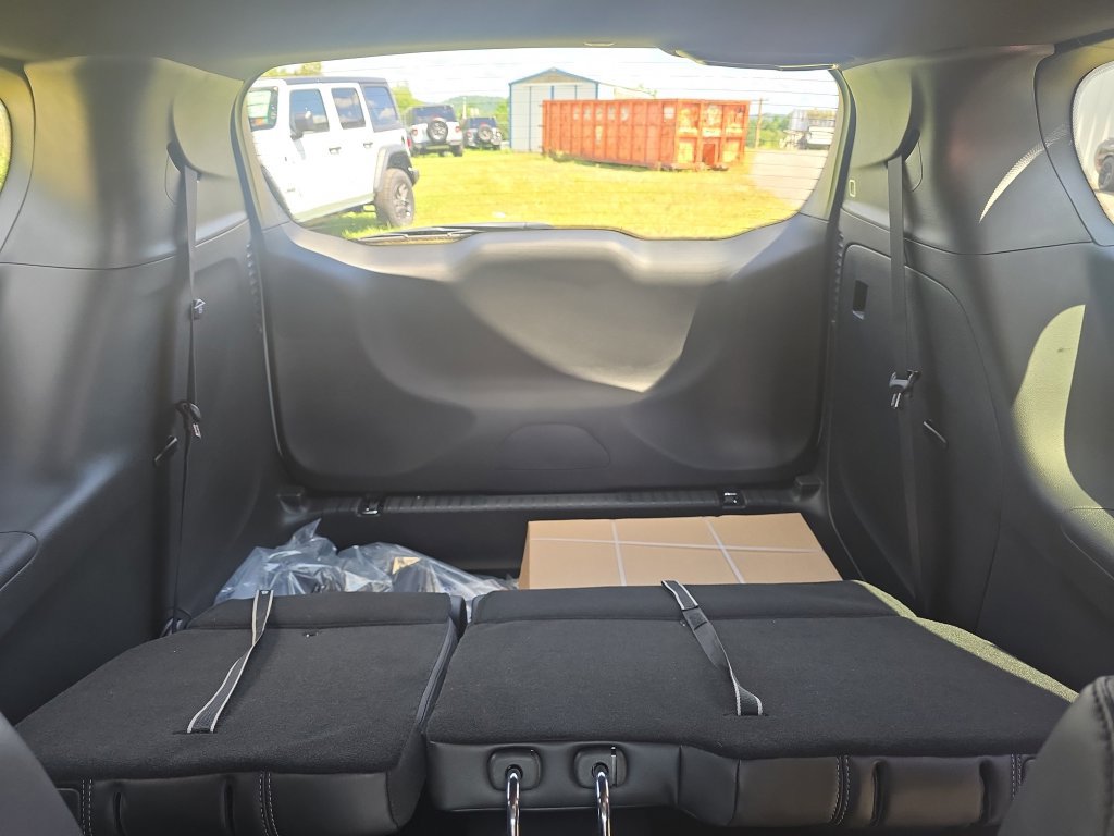 New 2025 Chrysler Voyager LX FWD image 27