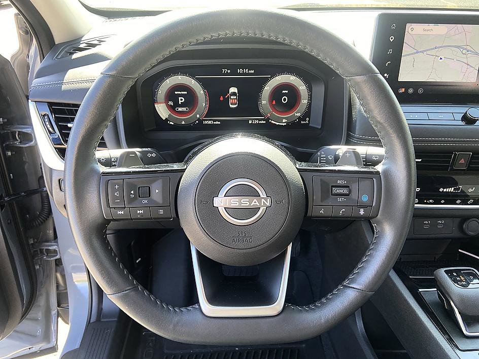 Certified 2024 Nissan Rogue SL image 13