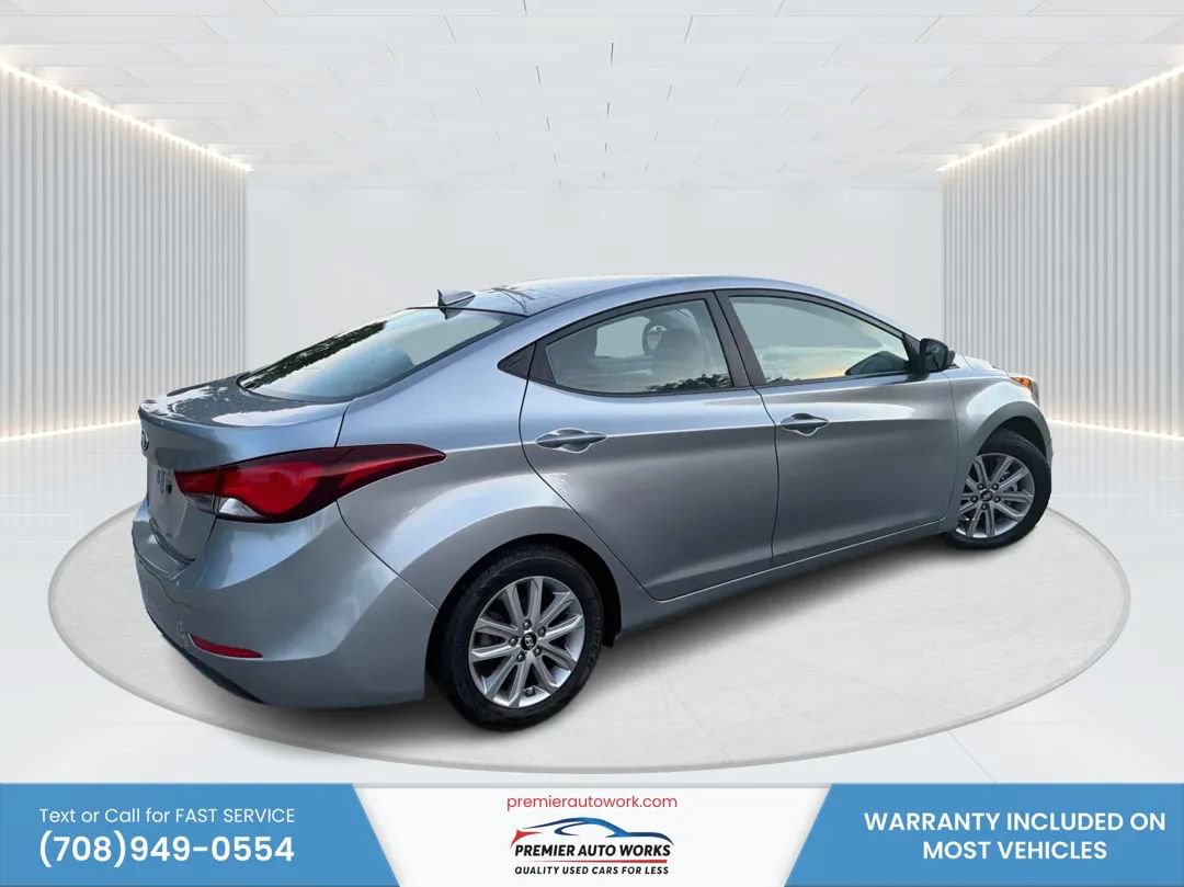 Used 2016 Hyundai Elantra SE w/ Option Group 02 FWD image 4