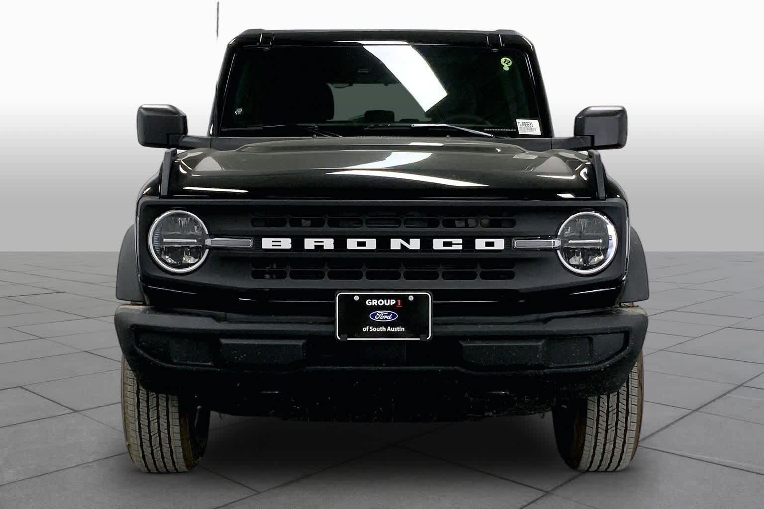 New 2026 Ford Bronco 4-Door AWD/4WD image 3